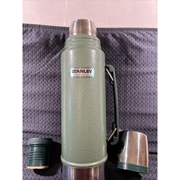 Vintage 1998 Stanley Aladdin Thermos A-944DH Green 1 Qt USA Classic Steel - Picture 1 of 6
